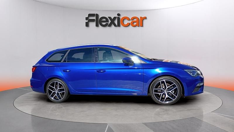 Usado Seat Leon ST 190 CV (139 kW) 2019 Azul Familiar