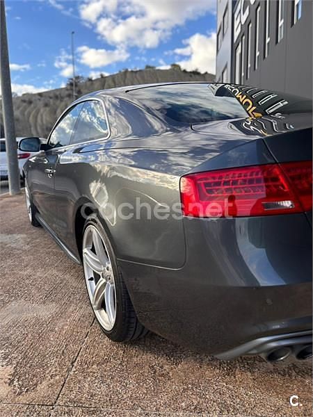 Usado Audi A5 S-Line 177 CV (130 kW) 2013 Gris / plata Coupe