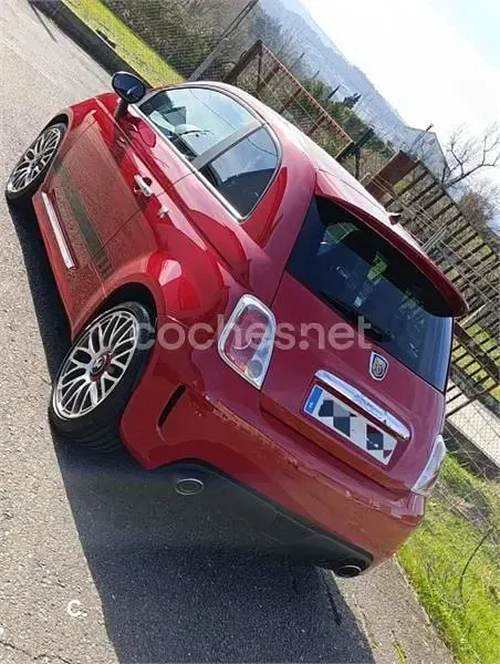 Usado Abarth 500 135 CV (99 kW) 2015 Rojo Utilitario
