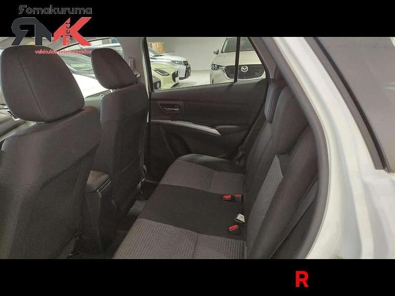 Usado Suzuki SX4 129 CV (94 kW) 2025 Blanco SUV