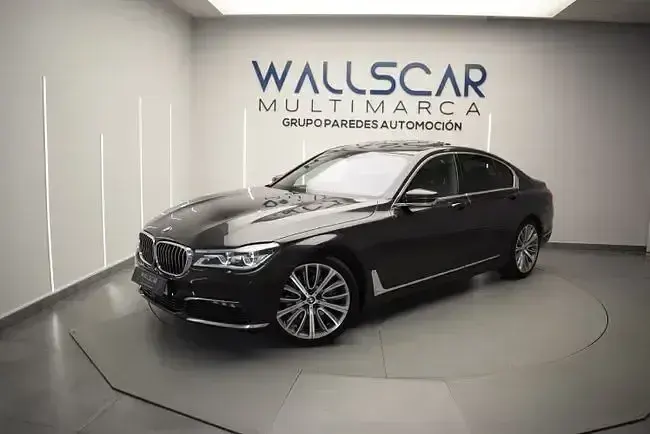 Usado BMW 730 265 CV (194 kW) 2018 Blanco Berlina