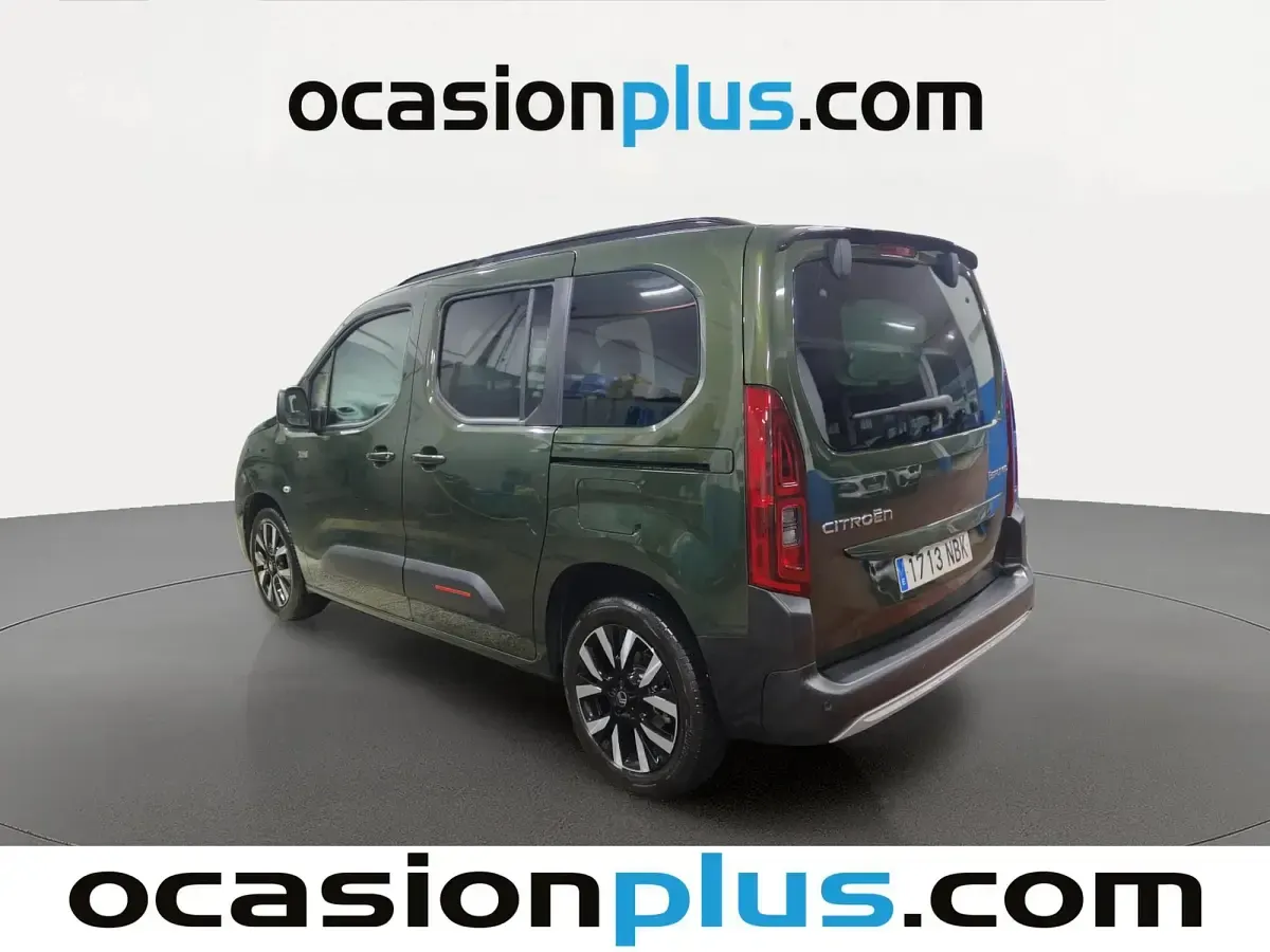 Usado Citroën Berlingo 131 CV (96 kW) 2025 Verde Monovolumen