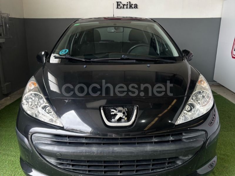 Negro Usado 2008 Peugeot 207 Berlina | 4999 € (Precio justo) - Imagen 1/4