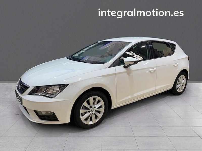 Usado Seat Leon Style 115 CV (84 kW) 2020 Blanco