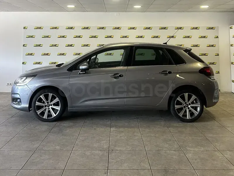 Usado Citroën C4 Live 120 CV (88 kW) 2017 Gris / plata Berlina
