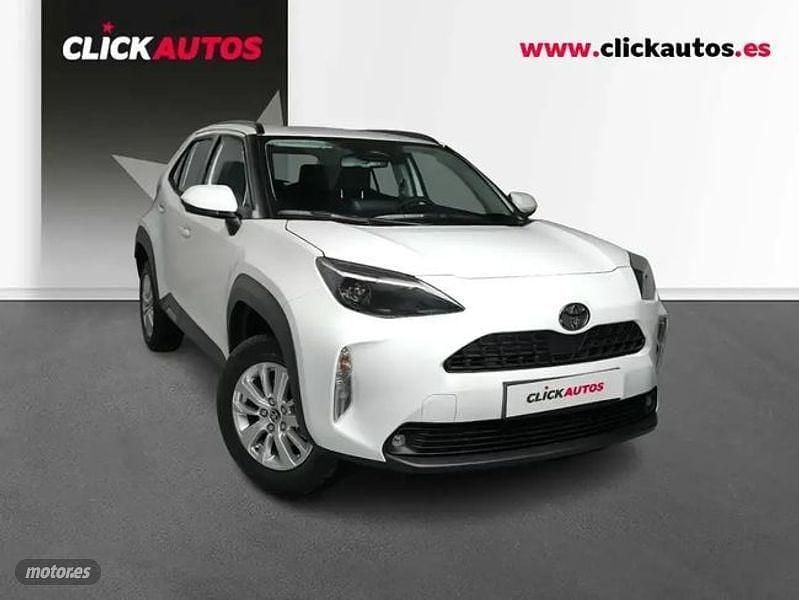 Usado Toyota Yaris Cross Business Edition 116 CV (85 kW) 2025 Blanco SUV