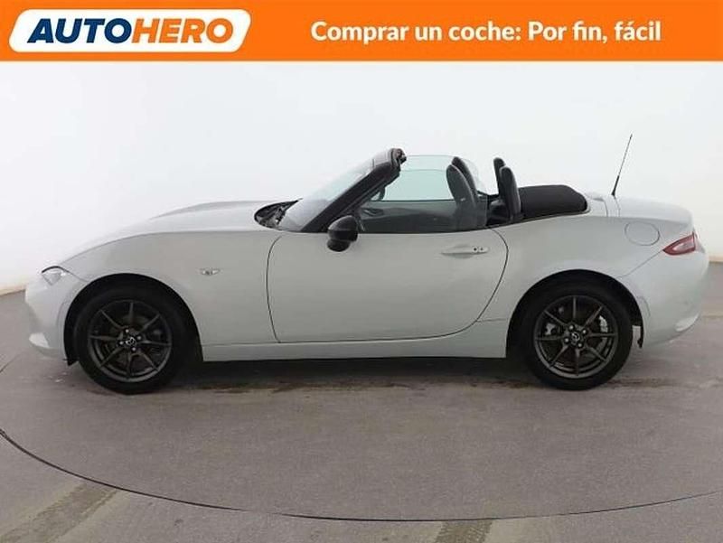 Usado Mazda MX5 Luxury 131 CV (96 kW) 2016 Gris Descapotable