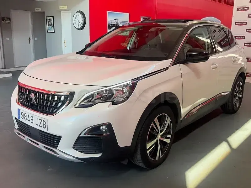 Usado Peugeot 3008 Allure 120 CV (88 kW) 2017 Blanco SUV