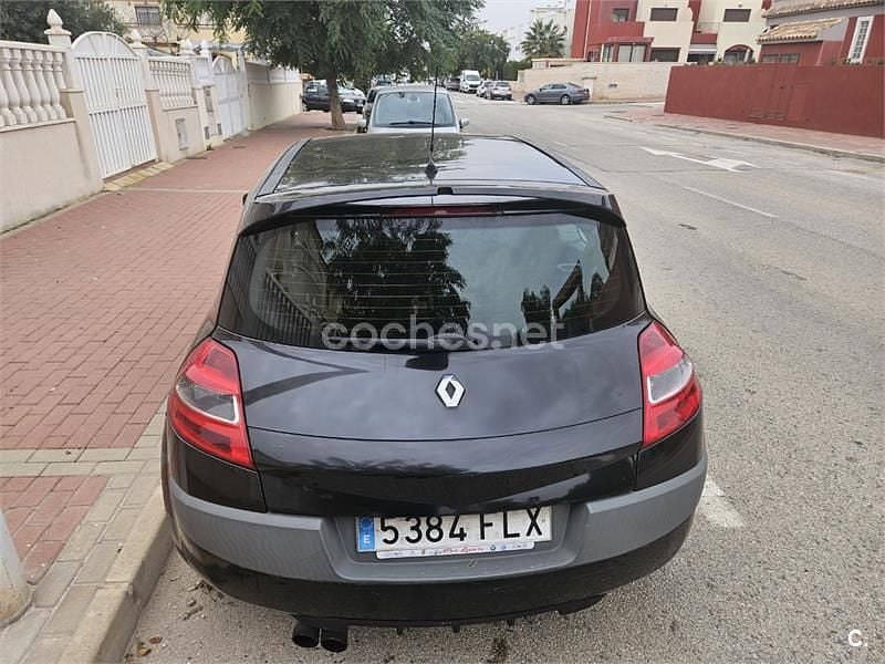 Usado Renault Mégane II Extreme 130 CV (95 kW) 2007 Negro Berlina