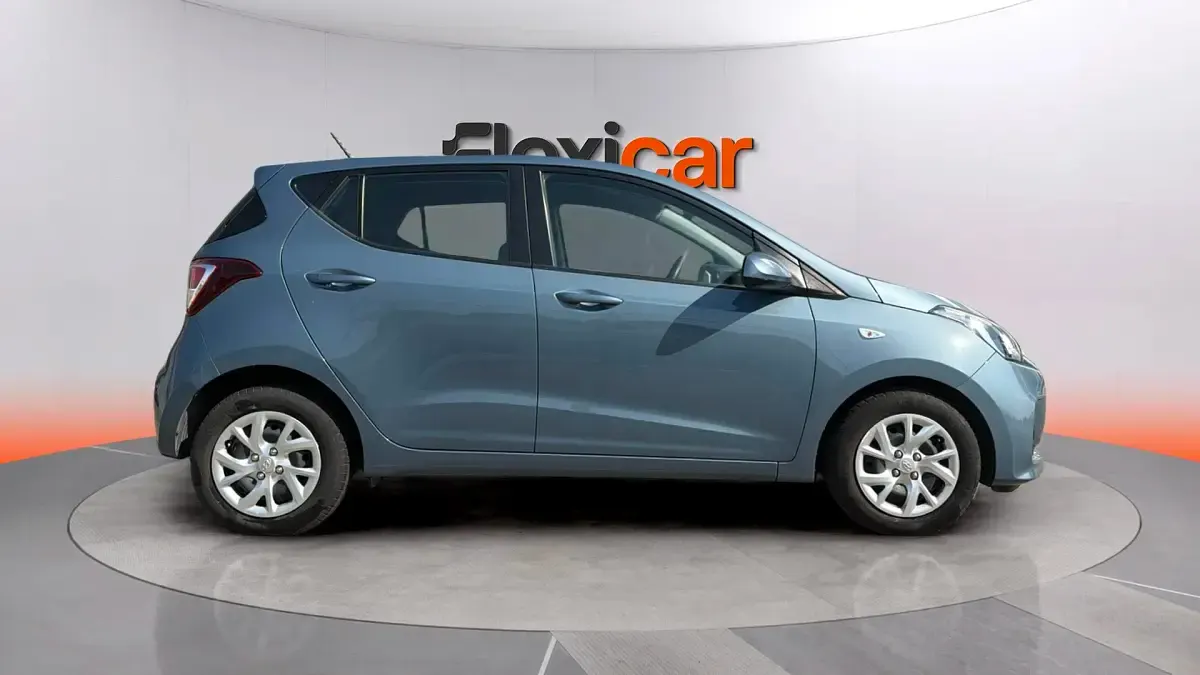Usado Hyundai i10 GO! 67 CV (49 kW) 2018 Azul Utilitario