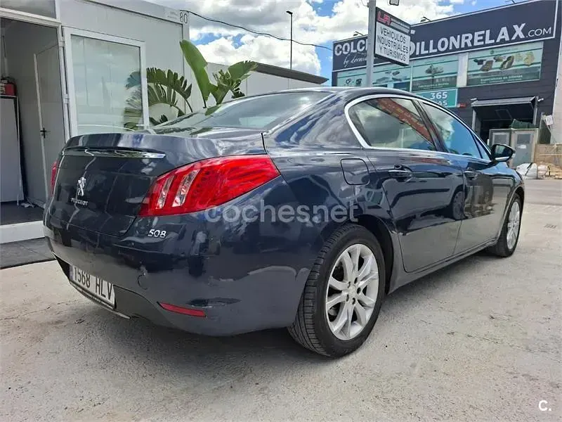Usado Peugeot 508 Allure 156 CV (114 kW) 2012 Azul Berlina