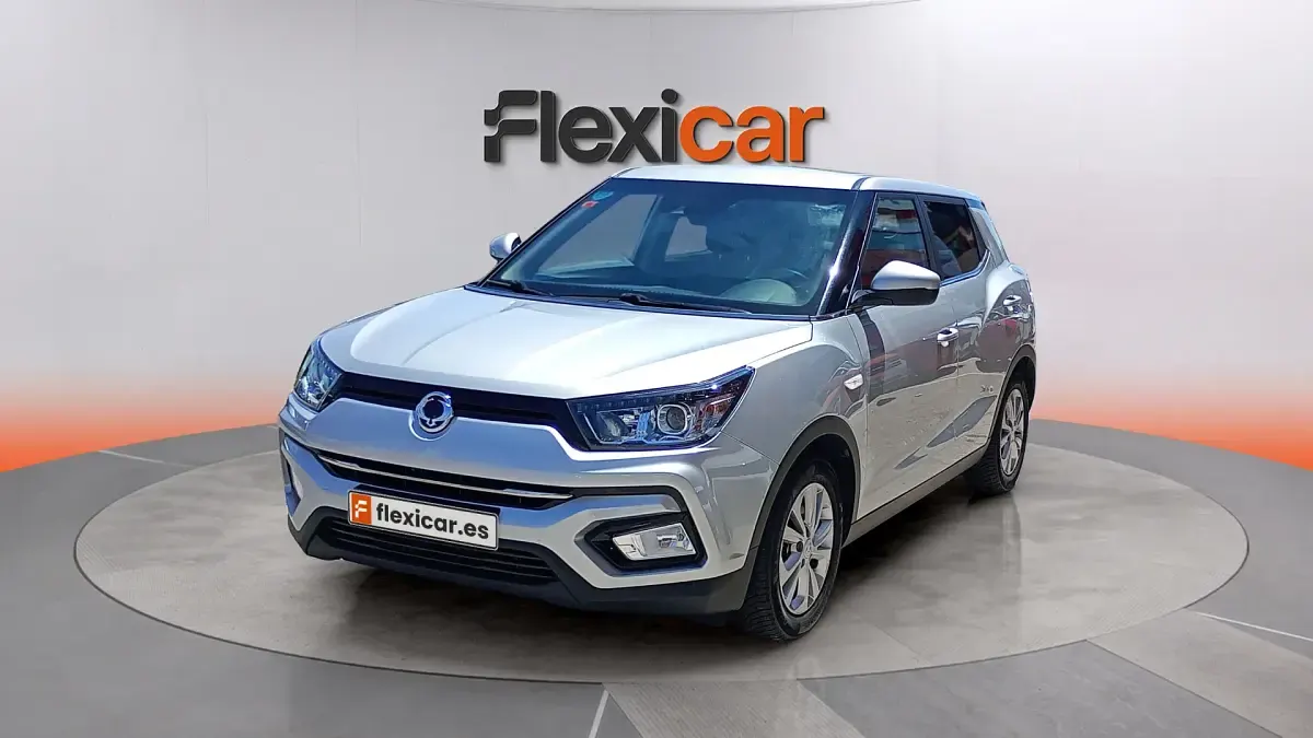 Usado SsangYong Tivoli 128 CV (94 kW) 2019 Gris SUV