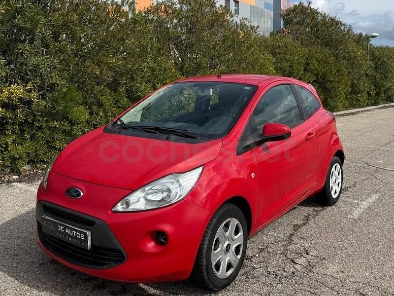 Usado Ford Ka 69 CV (50 kW) 2015 Rojo Berlina