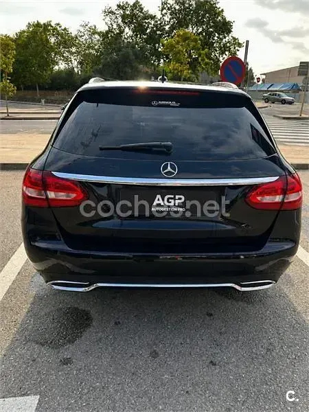 Usado Mercedes C220 Exclusive 170 CV (125 kW) 2016 Azul Familiar