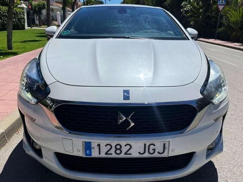 Usado DS Automobiles DS5 Style 150 CV (110 kW) 2015 Blanco Utilitario
