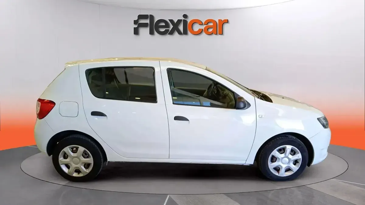 Gebraucht Dacia Sandero Ambiance 75 PS (55 kW) 2016 Weiß Limousine