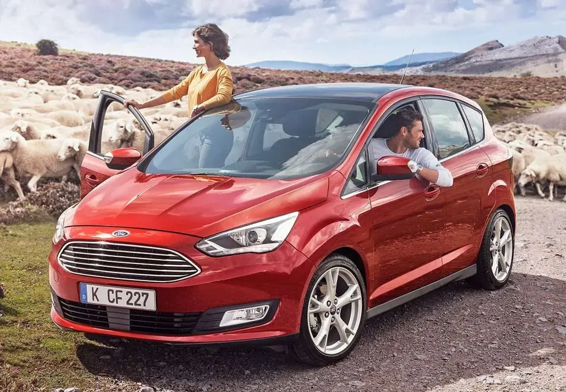Usado Ford C-MAX Titanium 140 CV (102 kW) 2012 Blanco Monovolumen