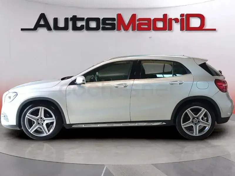 Usado Mercedes GLA200 136 CV (100 kW) 2019 Gris / plata SUV