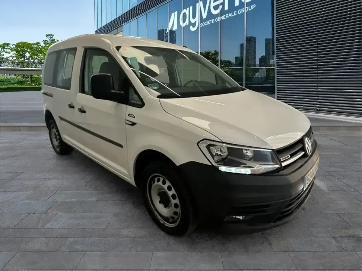 Usado VW Caddy 122 CV (89 kW) 2019 Blanco Monovolumen