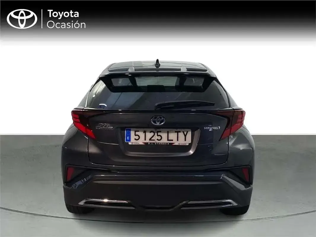 Usado Toyota C-HR Advance 184 CV (135 kW) 2021 Gris / plata SUV