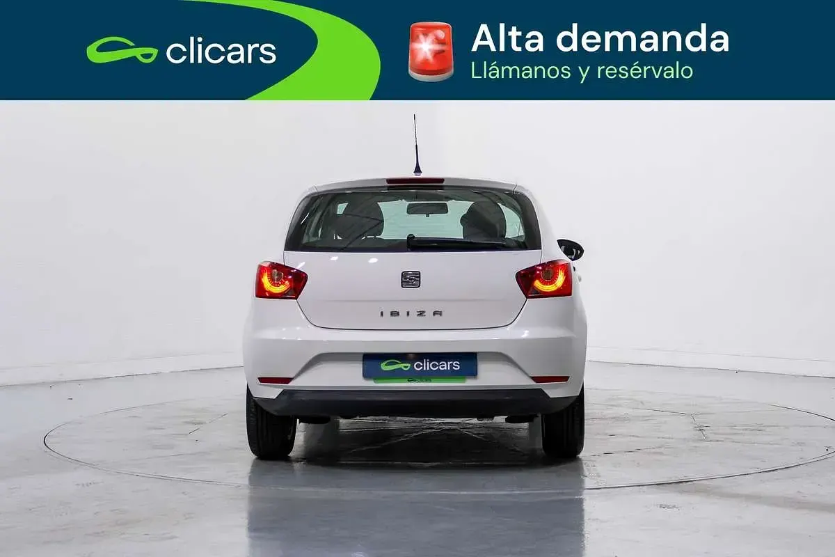 Usado Seat Ibiza CONNECT 75 CV (55 kW) 2017 Blanco Utilitario