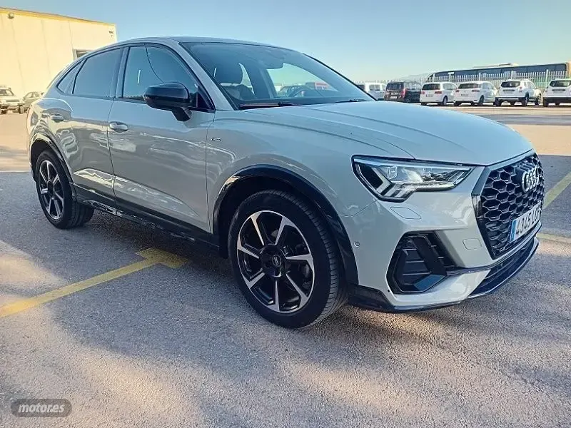 Usado Audi Q3 Sportback S-Line 150 CV (110 kW) 2019 Verde claro SUV
