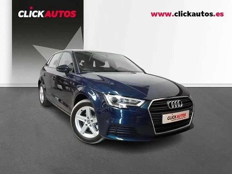Usado Audi A3 Comfort 150 CV (110 kW) 2020 Azul Berlina