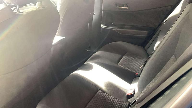 Usado Toyota C-HR Advance 122 CV (89 kW) 2021 Azul SUV