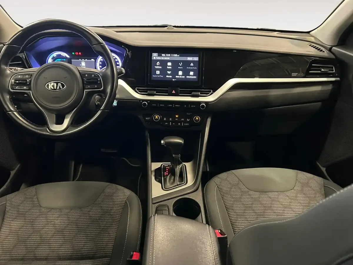 Usado Kia Niro 141 CV (103 kW) 2021 Blanco SUV
