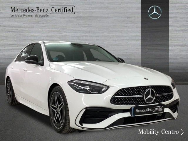 Usado Mercedes C200 AMG line 163 CV (119 kW) 2023 Blanco polar  pintura unicolor Berlina