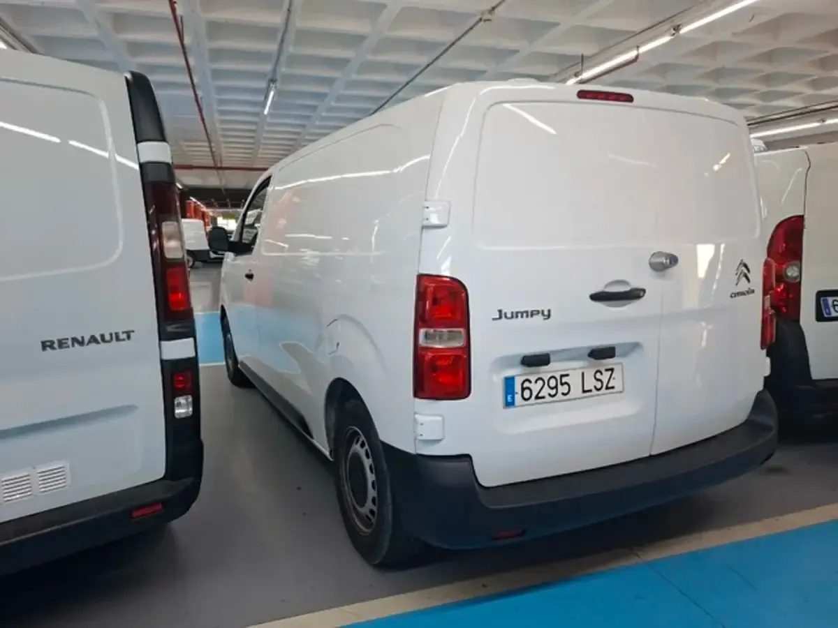 Usado Citroën Jumpy 120 CV (88 kW) 2021 Blanco Monovolumen