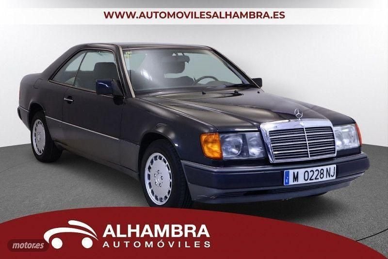 Usado Mercedes E320 220 CV (161 kW) 1990 Gris Coupe