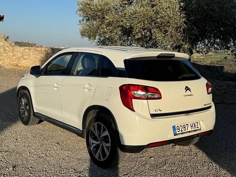Usado Citroën C4 Aircross Exclusive 114 CV (83 kW) 2014 Blanco SUV