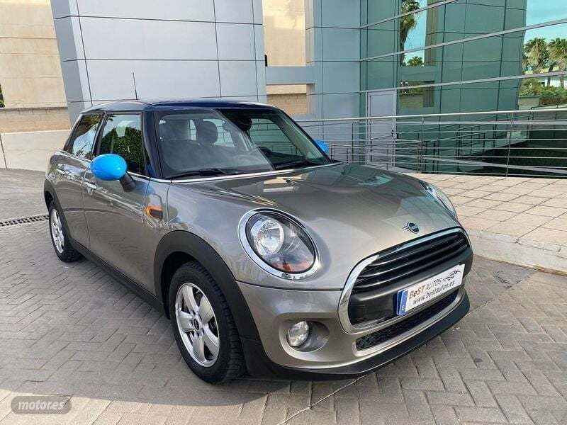 Usado Mini One D 95 CV (69 kW) 2019 Gris Utilitario