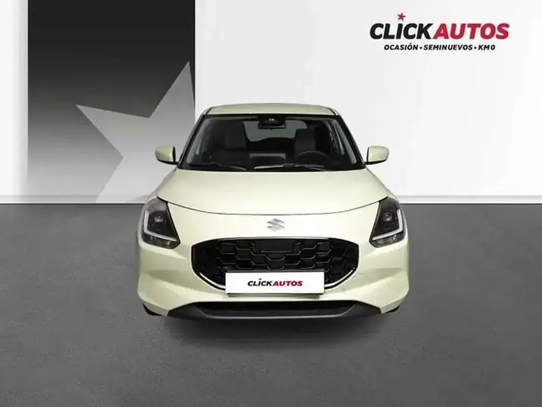 Usado Suzuki Swift 83 CV (61 kW) 2025 Amarillo Utilitario