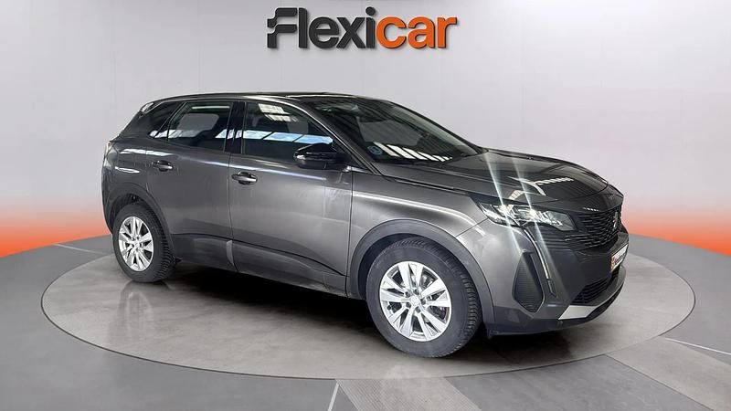 Usado Peugeot 3008 Active 131 CV (96 kW) 2022 Gris SUV