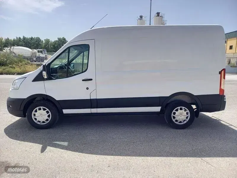 Usado Ford Transit Trend 130 CV (95 kW) 2021 Blanco Van