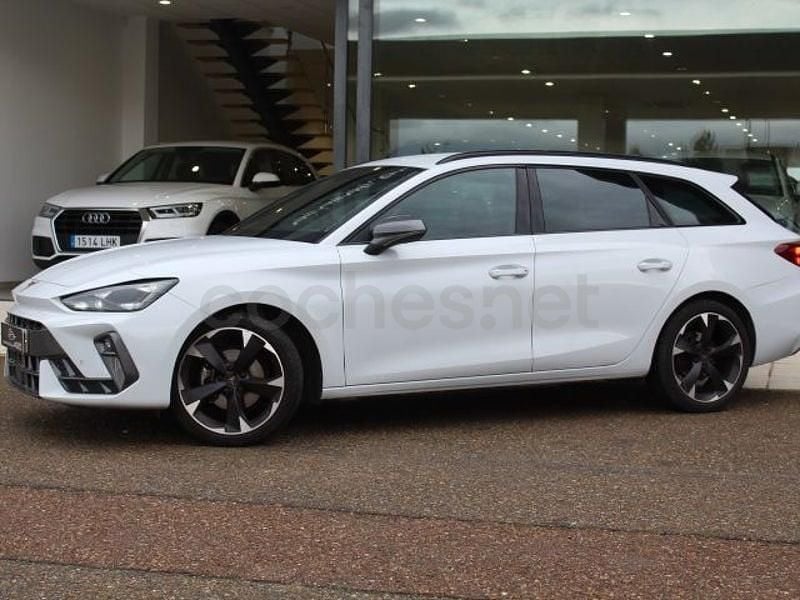 Usado Cupra Leon 150 CV (110 kW) 2024 Blanco Familiar