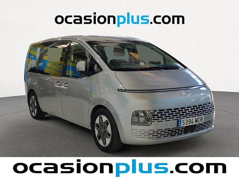 Usado Hyundai Staria 177 CV (130 kW) 2022 Gris plata Monovolumen