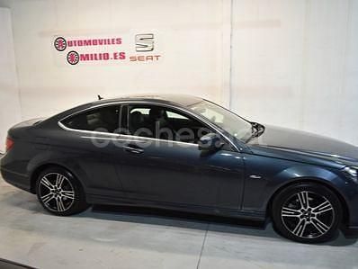 Usado Mercedes C180 156 CV (114 kW) 2014 Negro Coupe