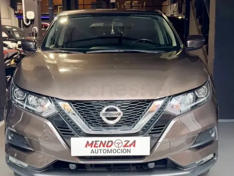 Usado Nissan Qashqai Acenta 140 CV (102 kW) 2020 Marrón SUV