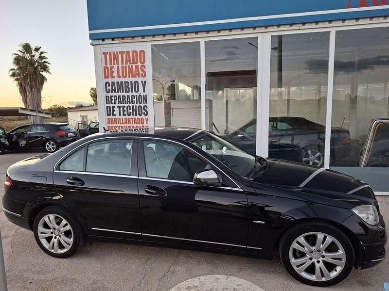 Usado Mercedes C220 Avantgarde 170 CV (125 kW) 2009 Negro Berlina