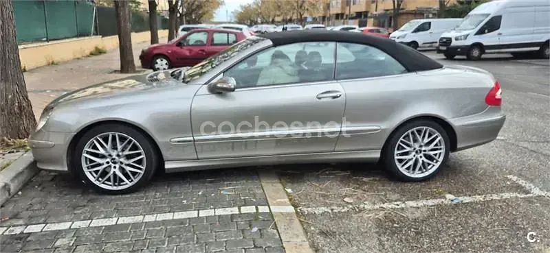 Usado Mercedes CLK200 Elegance 163 CV (119 kW) 2005 Beige Descapotable