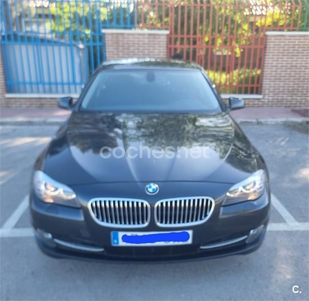 Negro Usado 2010 BMW 520 Berlina | 13.400 € (Precio justo) - Imagen 1/4