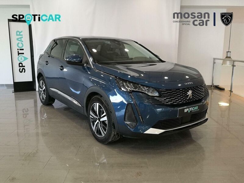 Usado Peugeot 3008 Allure 131 CV (96 kW) 2024 Azul SUV