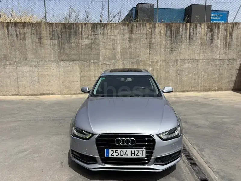 Usado Audi A4 S-Line 190 CV (139 kW) 2014 Gris / plata Familiar