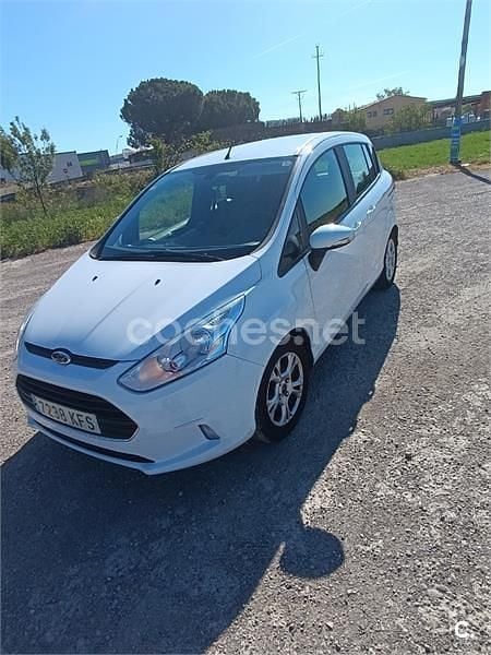 Usado Ford B-MAX Colourline 95 CV (69 kW) 2017 Blanco Monovolumen