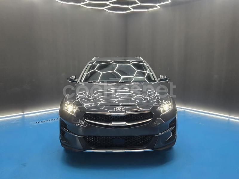 Usado Kia XCeed 120 CV (88 kW) 2021 Gris / plata SUV