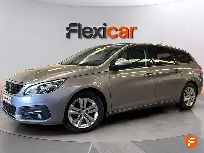 Usado Peugeot 308 SW Access 100 CV (73 kW) 2017 Gris Familiar