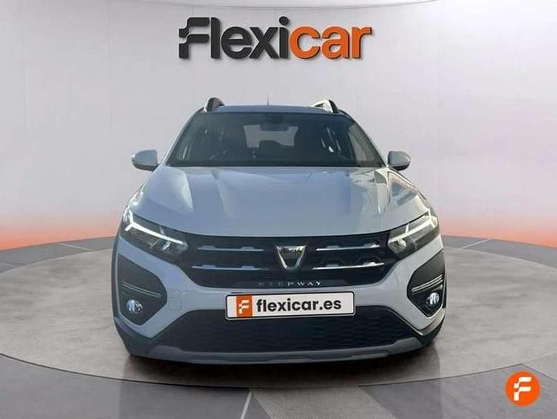 Usado Dacia Sandero Comfort 101 CV (74 kW) 2022 Blanco Utilitario